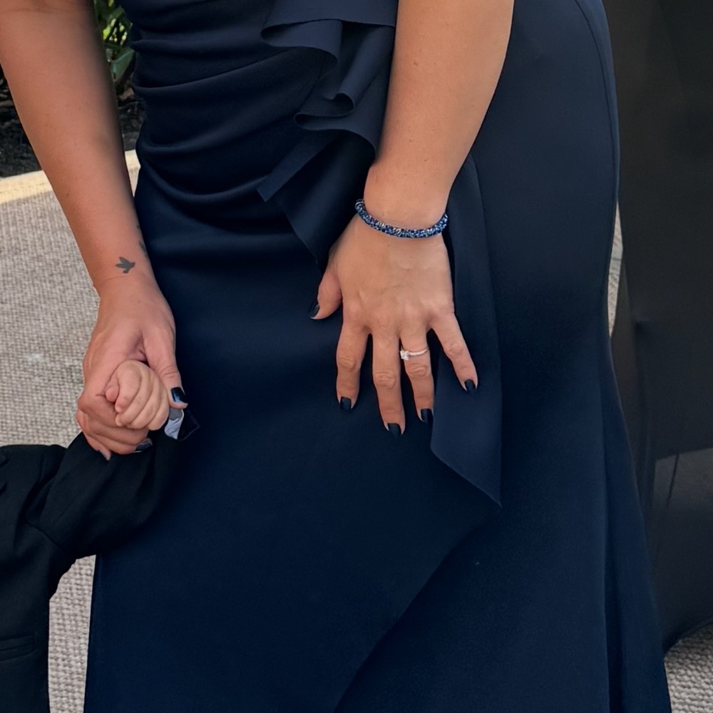 Elegant Navy Blue Evening Gown